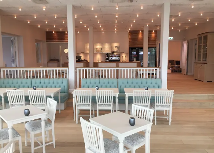Bretagne Hotel 4*